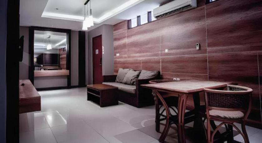 Hotel Asri Plaza Asia Tasikmalaya Exteriör bild