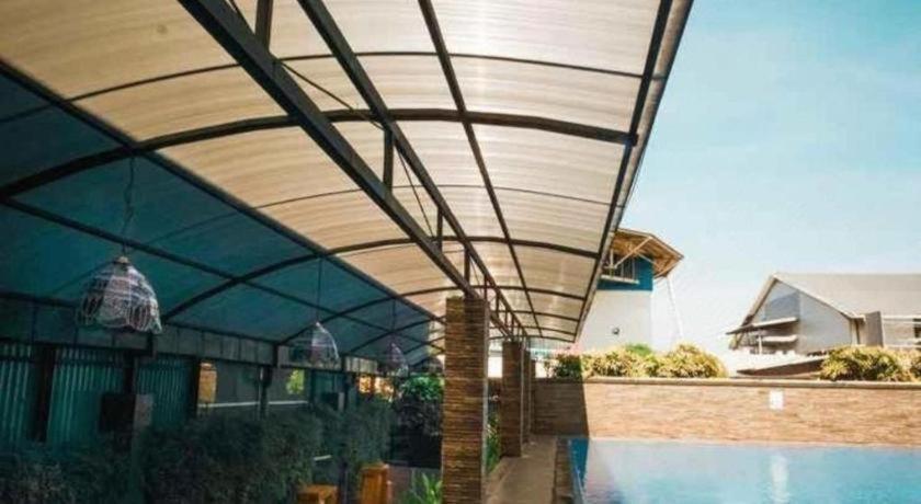 Hotel Asri Plaza Asia Tasikmalaya Exteriör bild